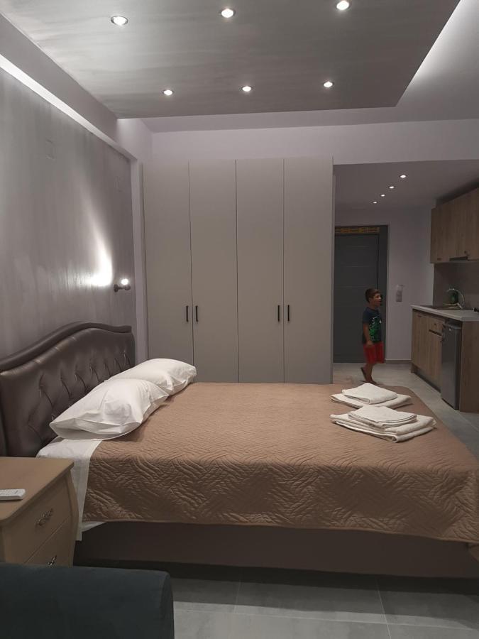 Gold Apartments Platanes  Bagian luar foto