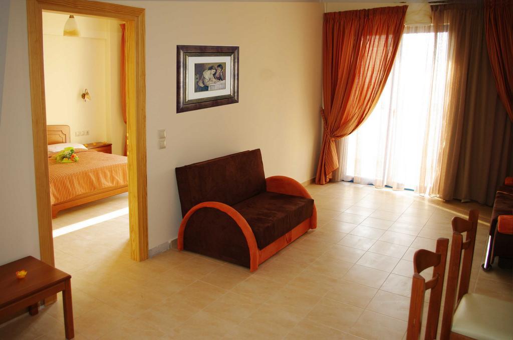 Gold Apartments Platanes  Bagian luar foto